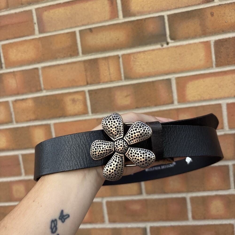Silpada Designs Black Italian Leather Belt Silver Tone Daisy Flower Buckle Small